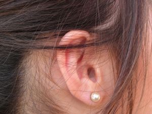 1222929_ear