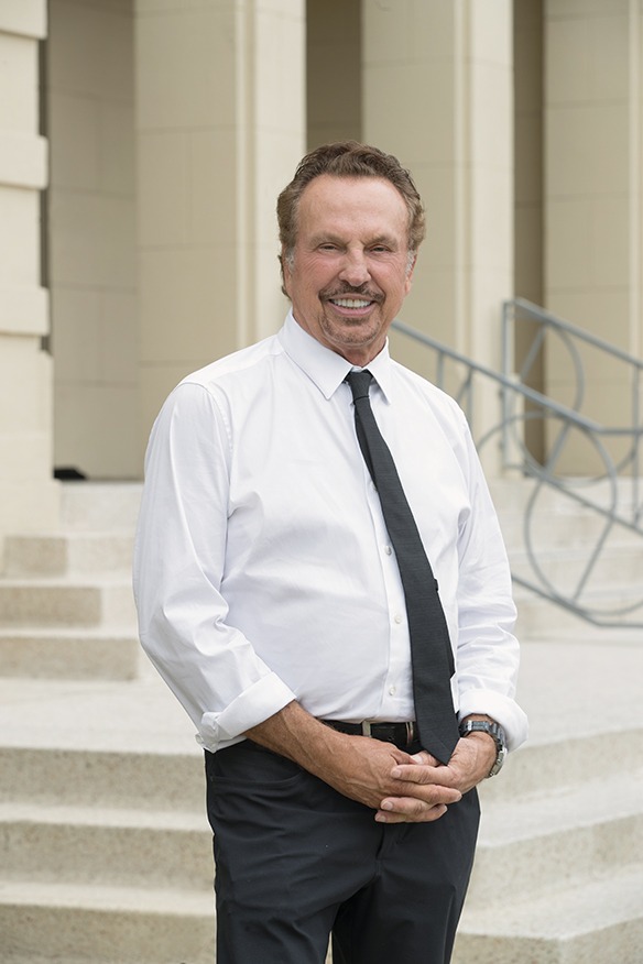 Dr. Douglas K. Ulmer